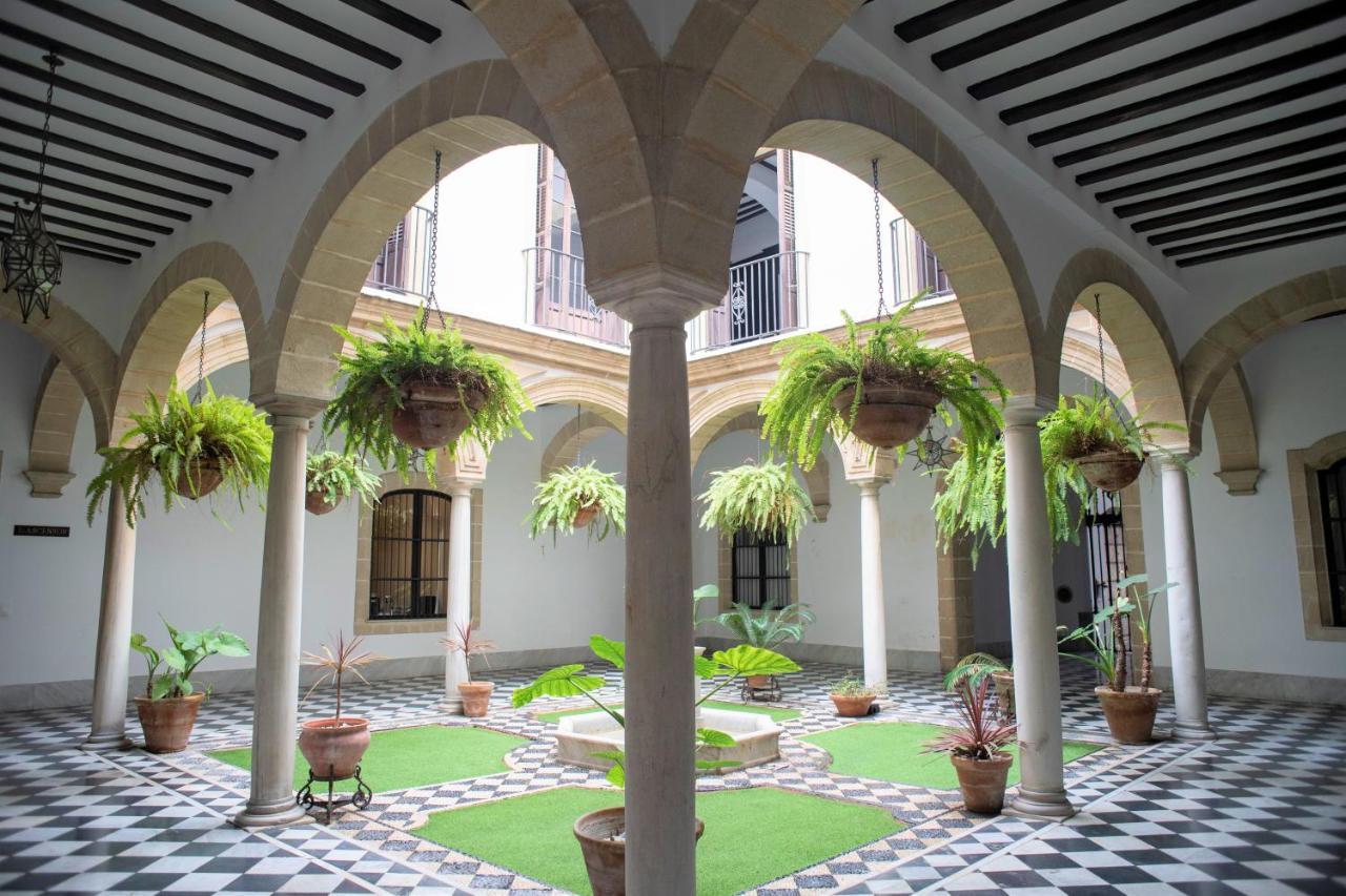 Gatu Premium Apartamento Palacio Oneto Con Jardin Privado " Preferente Mayores De 25 Anos Y Familias " El Puerto de Santa María Exterior foto